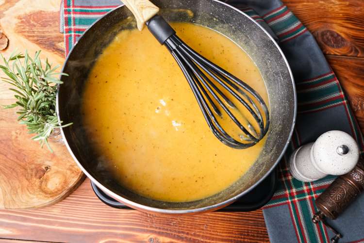 how to make brown gravy from scratch