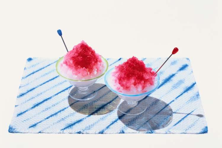 Make Jon Snow Cones for your next Game of Thrones party