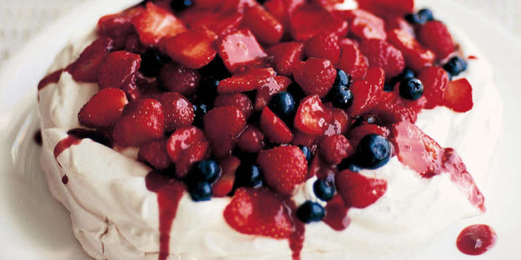 Berry Pavlova