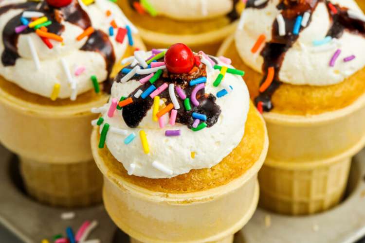 ice cream cone cupcakes are a delightfully fun portable summertime treat