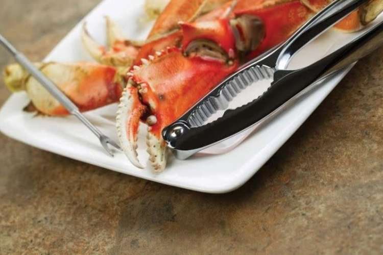 Silicone Fish Spatula - New Orleans School of Cooking