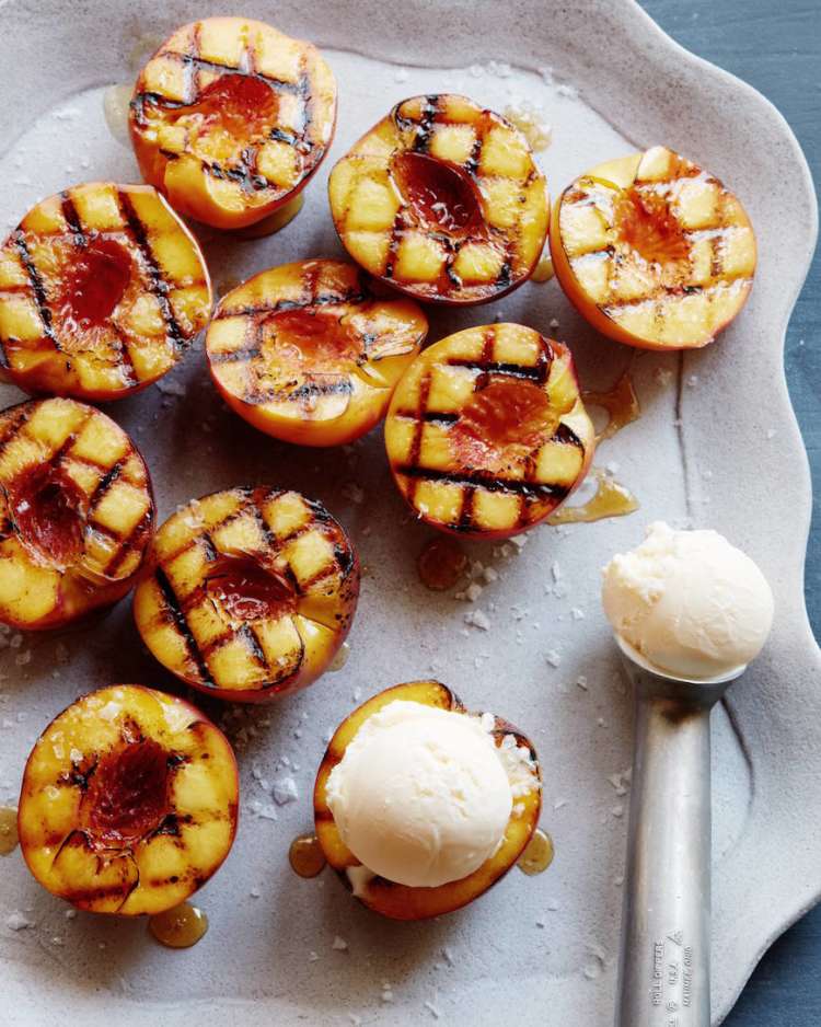 grilled peaches