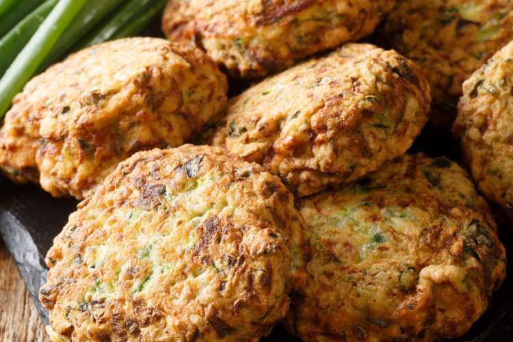 Greek courgette balls