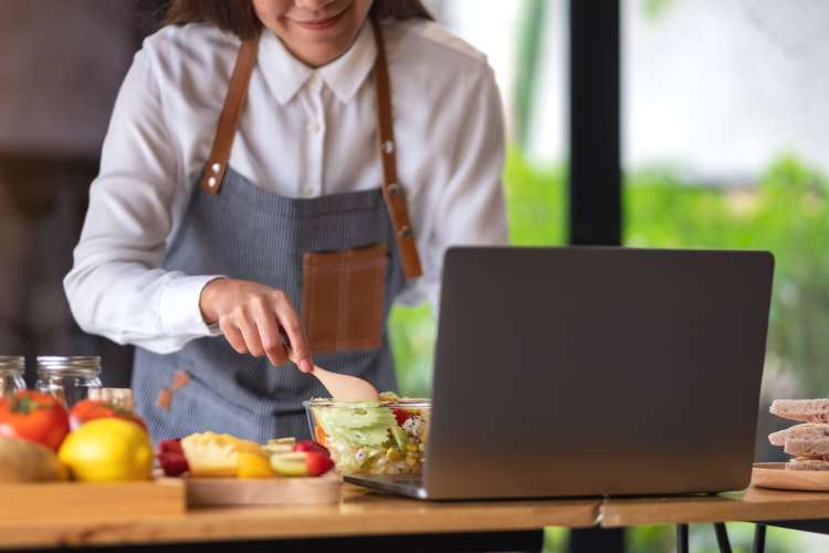 Online cooking classes are great team building activities in Winnipeg.