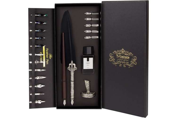 A calligraphy set is a great Christmas gift for dads who love art.