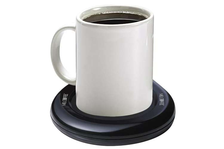 A mug warmer is an excellent Christmas gift for moms who love hot drinks.