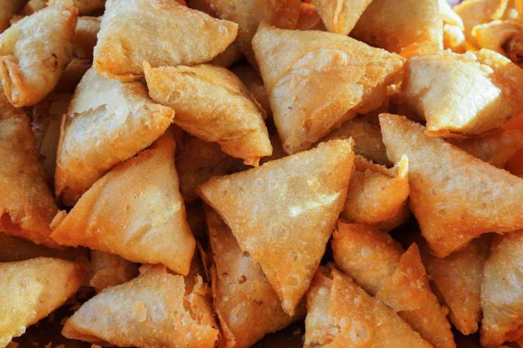 Samosas are a famous Dubai food.