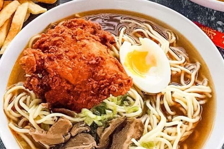 Subculture serves some of Nashville's best hot chicken with their ramen.