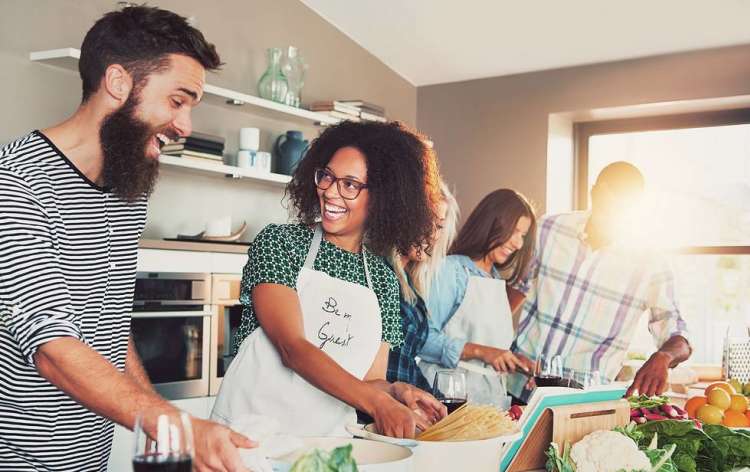 cooking classes are romantic Valentine's Day ideas