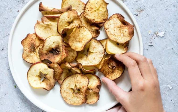 try air fried apple chips for a healthy kid-friendly snack