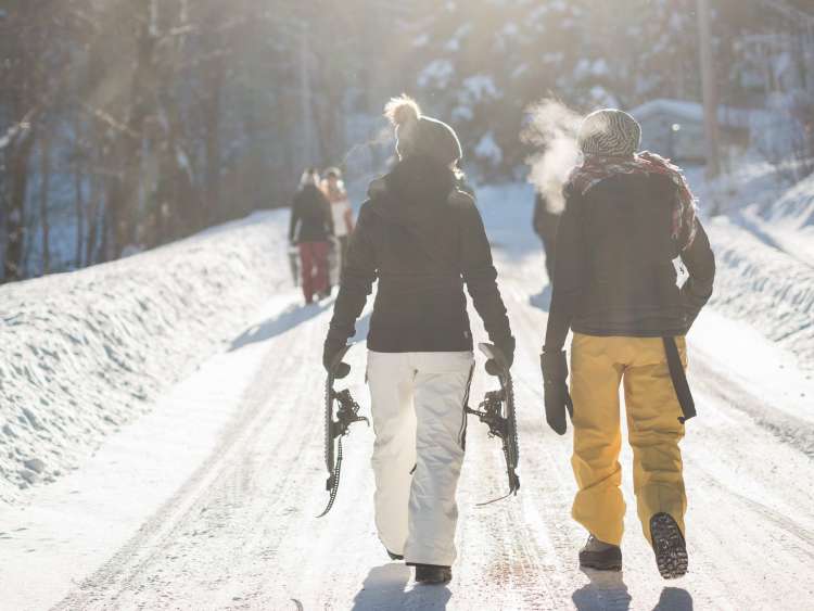 plan a ski tip for an out-of-the-box anniversary date idea