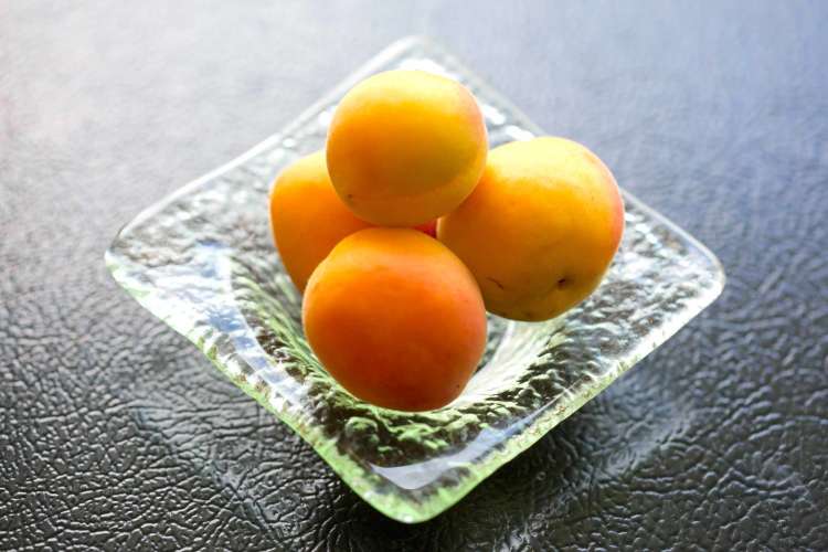 apricots