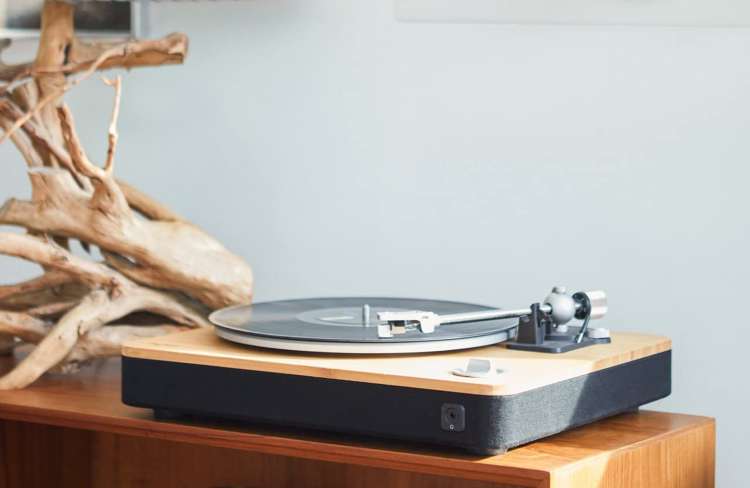 turntables are a great christmas gift for men