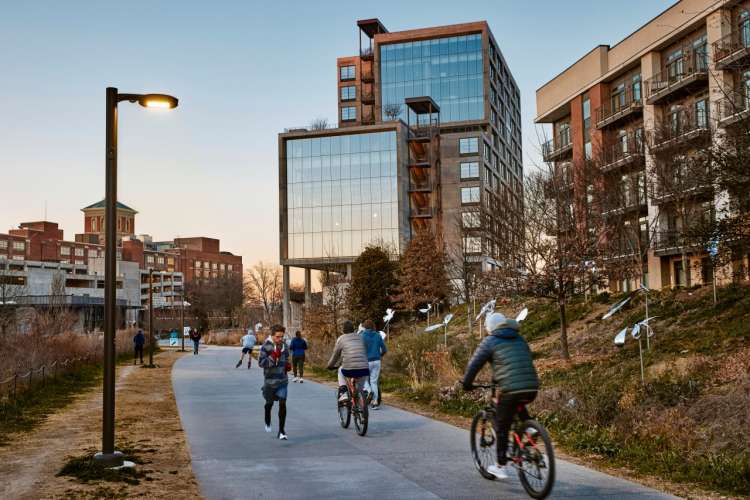 people walking and biking on the atlanta beltline