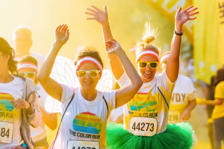 participants in the color run race