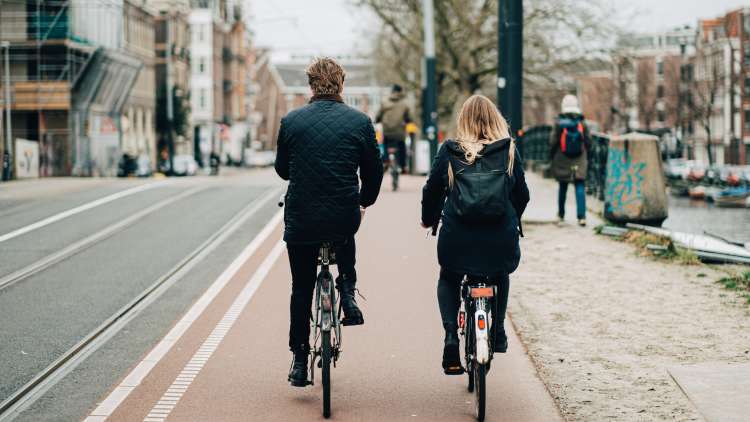 a bike ride is a unique valentine's day gift idea