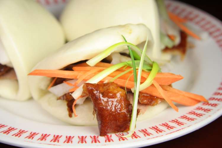 steam bun with peking duck at sun wah bbq