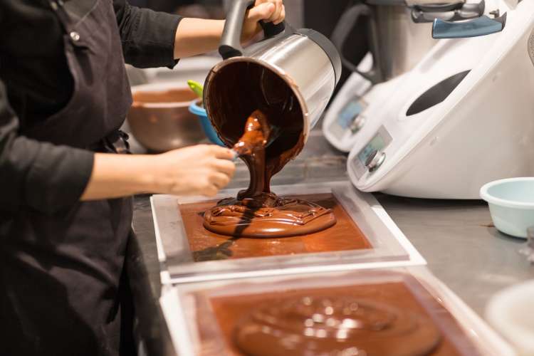 take a chocolate factory tour for a fun winter date idea