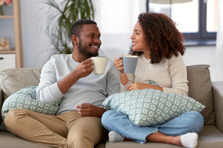 couple enjoying an online coffee class