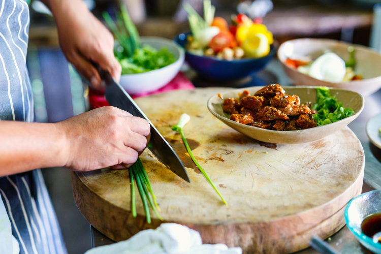 chopping your own produce is a smart way to save on groceries