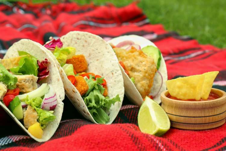 diy tacos at a picnic