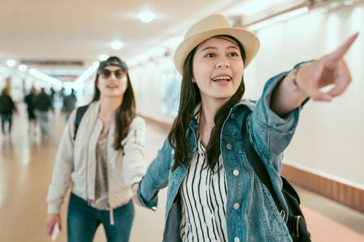 young couple playing a scavenger hunt