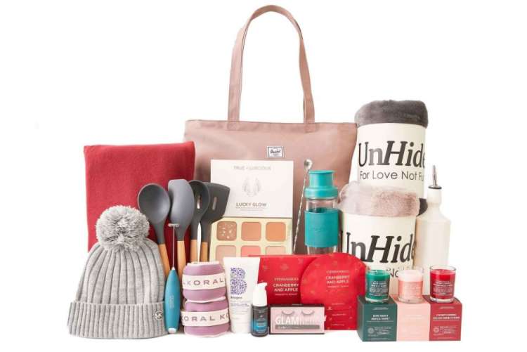 Girls trip discount gift ideas