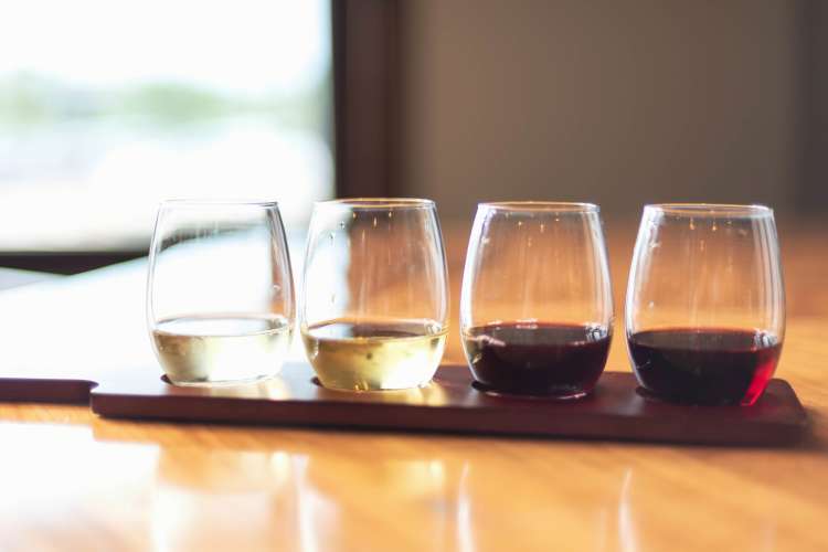 How to Build a Wine Flight 