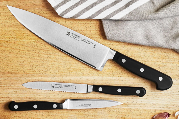 Zwilling vs. Henckels Knives (What's the Difference?) - Prudent Reviews