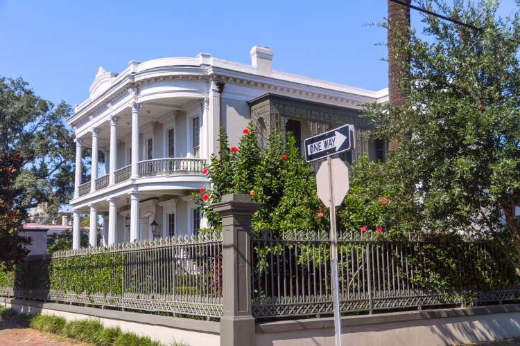 garden district tours are some of the best tours in new orleans