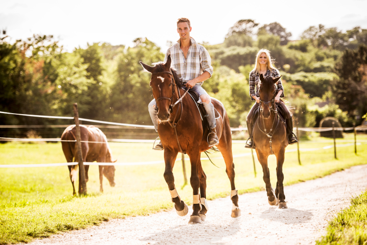 horseback riding is a unique experience gift for couples