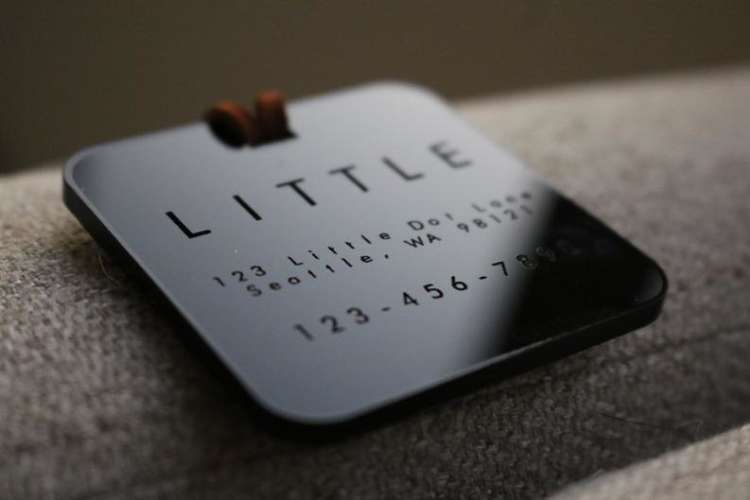 engraved luggage tags