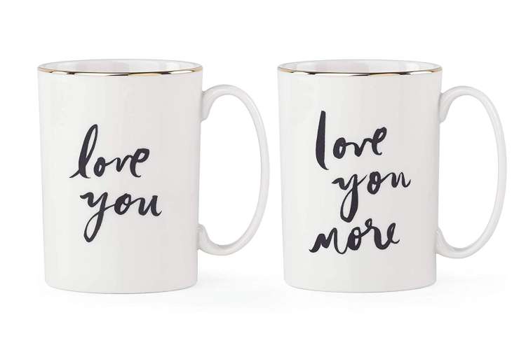 matching mugs that say I love you are a cute long distance relationship gift