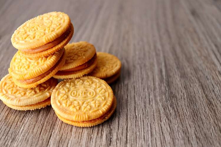 try different flavored oreos for national oreo day