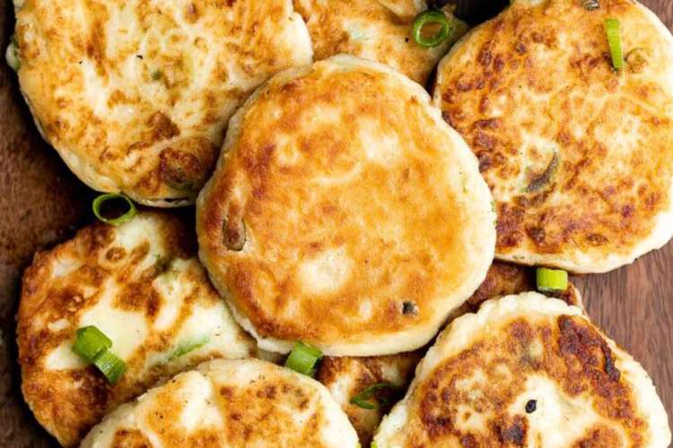 mashed potato cakes are a great way to use leftover mashed potatoes