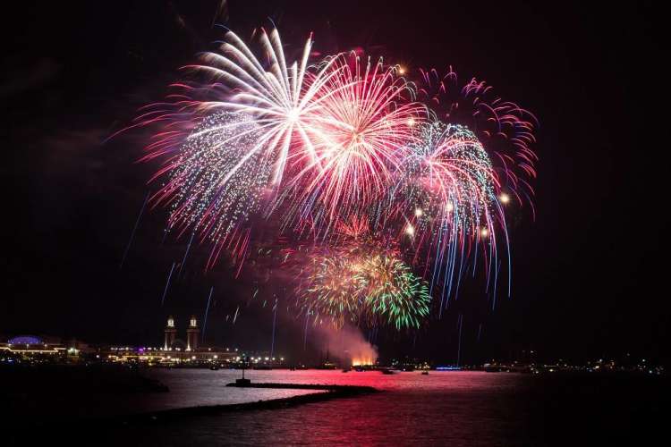 fireworks over navy pier in chicago