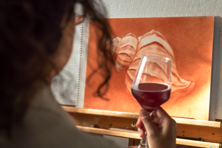 a paint and sip is a romantic date idea