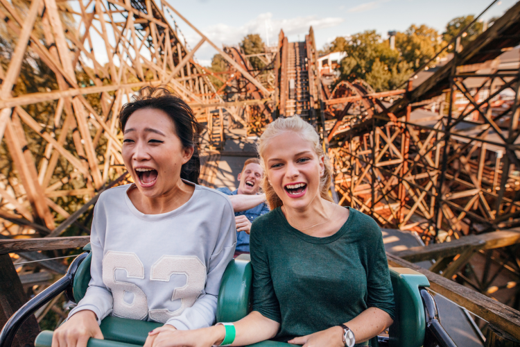 visiting an amusement park is a fun summer date idea