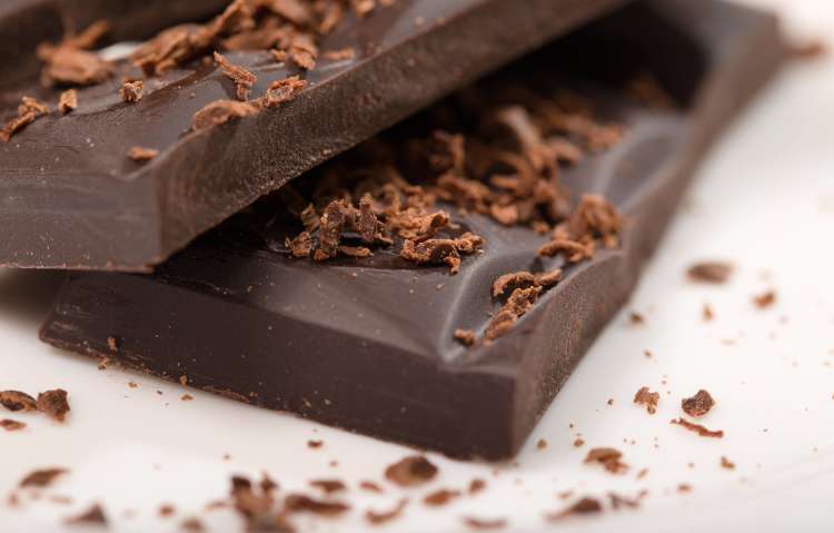 dark chocolate is a delicious energy-boosting food