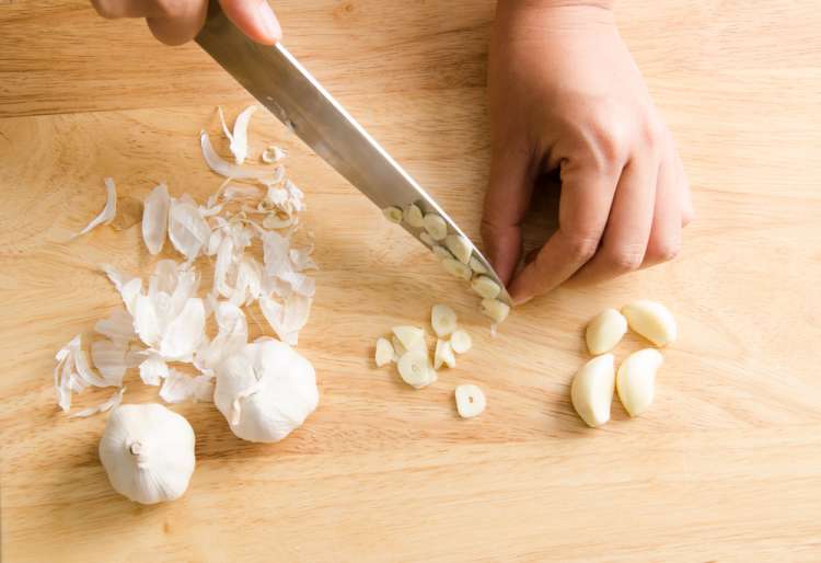 onions and garlic shouldn't be stored in the fridge