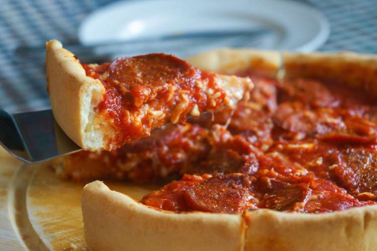 chicago pizza tours are a great way to try the best pizza in town