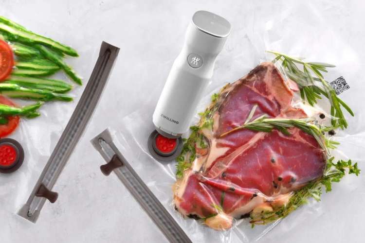 a sous vide set is a great gift for foodies