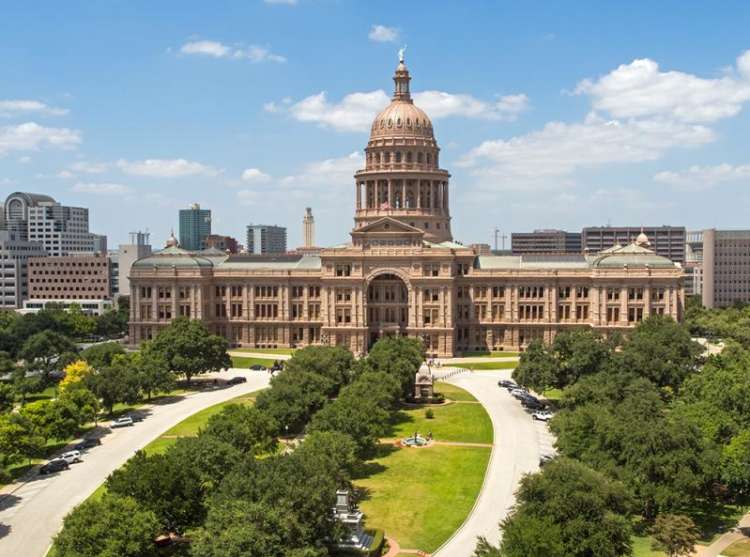 tour the texas capital building for a unique team building activity in austin