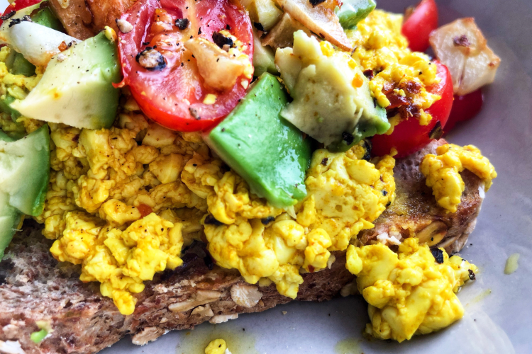 scrambled vegan eggs on toast