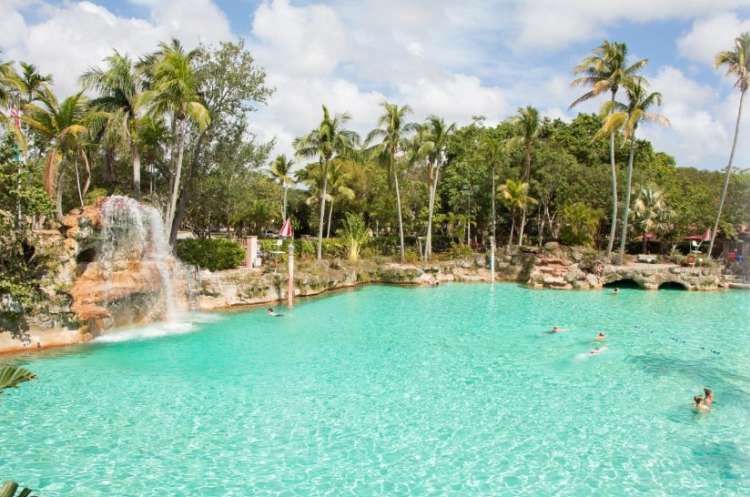 the venetian pool at coral gables