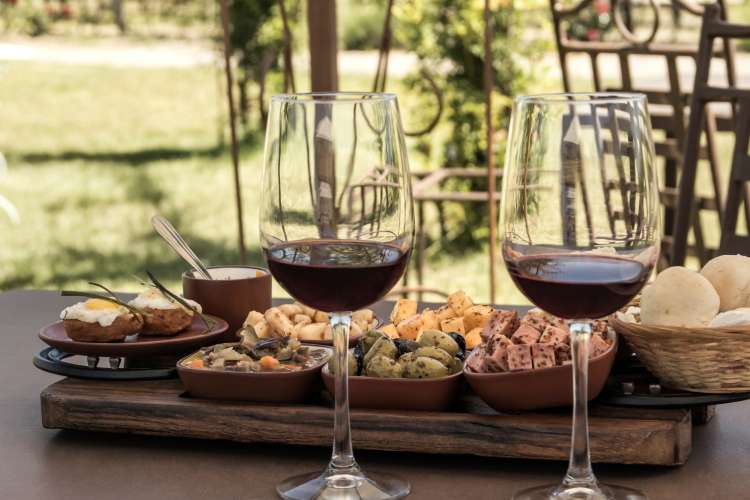 a wine tour is a fun date idea in new orleans