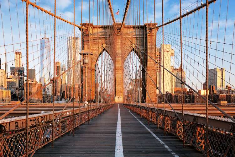 brooklyn bridge date idea NYC