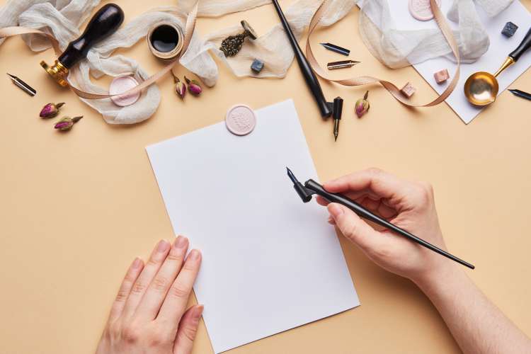 26 Thoughtful Gifts for Artists Who Draw