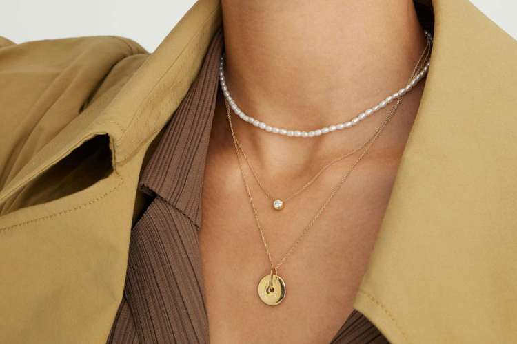 Best gift for a capricorn woman cheap