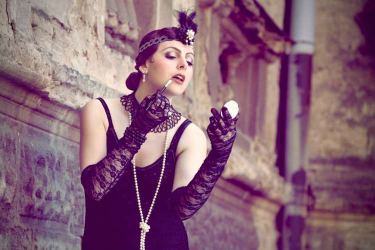 Jazz Up Your Soirée: 11 Must-Have Supplies for a Spectacular Great Gatsby  Themed Party!